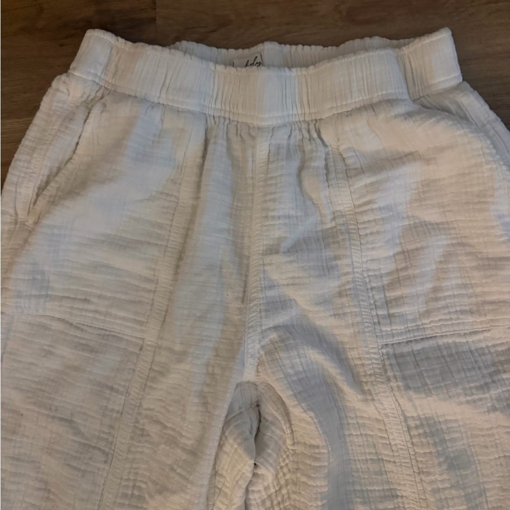 White Textured cotton Pants - Picture 2 of 2